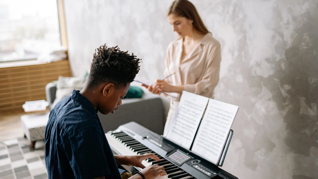 Creating Piano Arrangement from Audio AI Free