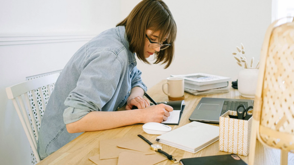 Use AI to Write Blog Posts Faster